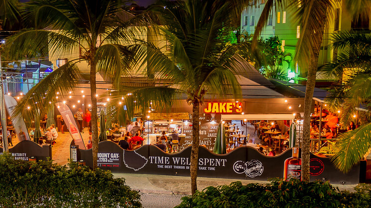 Coconut Court Beach Hotel